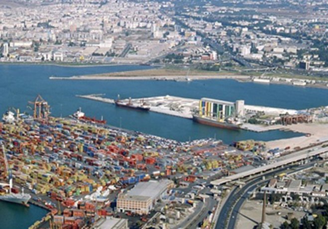 Aliağa Limanları, İzmir Limanını Geride Bıraktı

