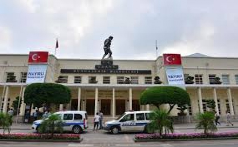Adana B.B. Yaya Üst Geçidi Mimari ve Mühendislik Uygulama Projeleri Hazırlanması İhalesini Sonuçlandırdı
