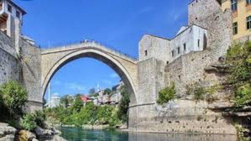 Bosna Hersek'te Brcko Belediyesi Liman Vinçlerinin Temini ve Montajı için İhaleye Çıktı