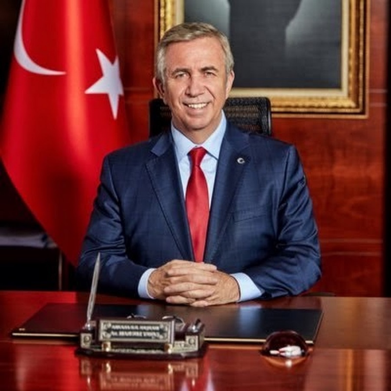 Ankara B.B. Başkanı Mansur Yavaş  2021 Dünya Belediye Başkanı Başkent Ödülü’nü kazandı