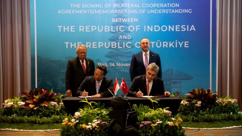 Karsan Endonezya’da Elektrikli Toplu Taşıma Dönüşümü İçin İşbirliği Mutabakatı İmzaladı
