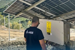 Arde Enerji, Bafra Belediyesinin GES Projesinde 8 İnverteri Devreye Aldı